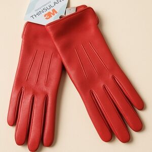 💫HOST PICK 💫NWT Red Austin 3M Leather Gloves